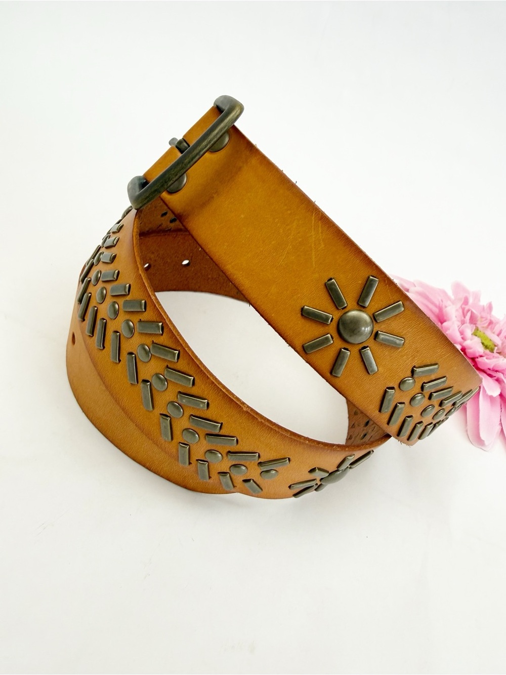 Linea Pelle Studded Leather Belt Tan Cognac Solid Brass Embellishments Boho - Picture 2 of 8